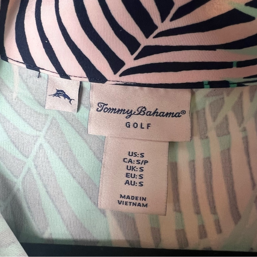 Tommy Bahama Golf Long Sleeve dress
Zip Up Neck Colorful Leaf Print Dress S - Picture 9 of 15